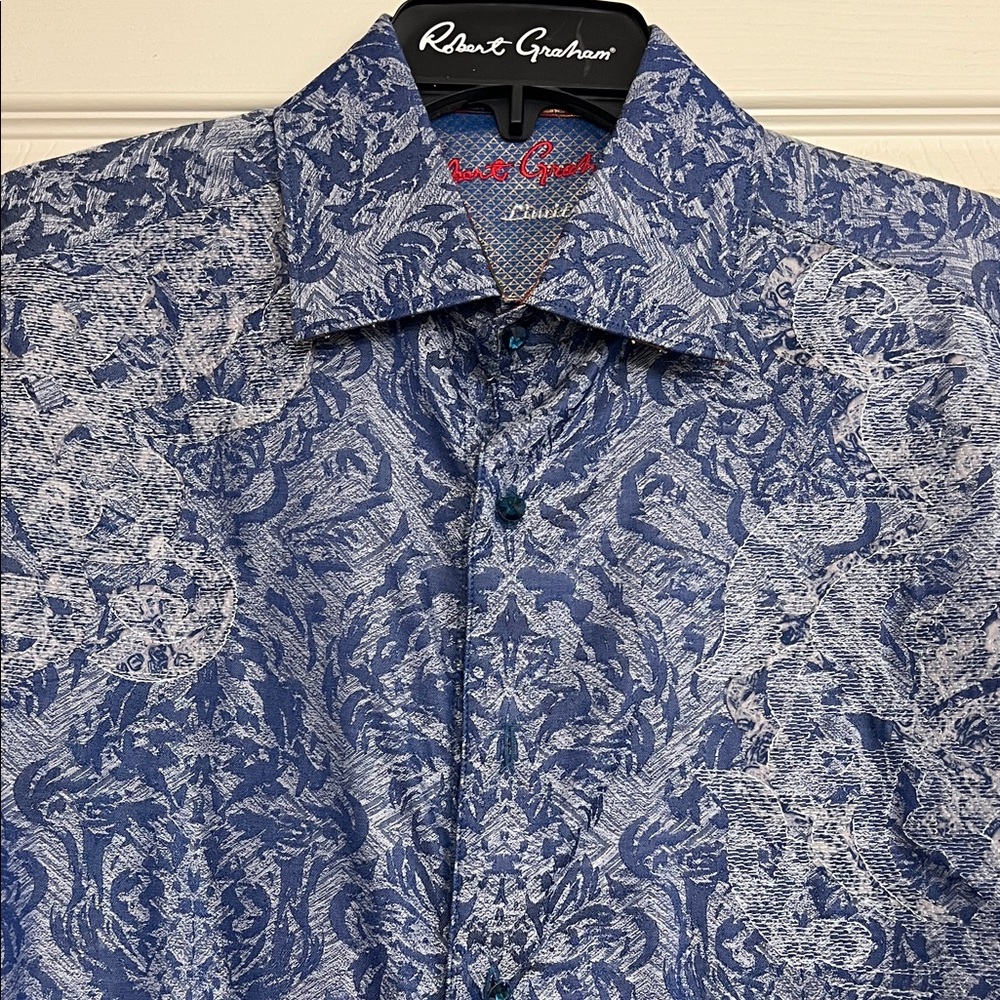 Robert Graham Blue and White Men's Shirt